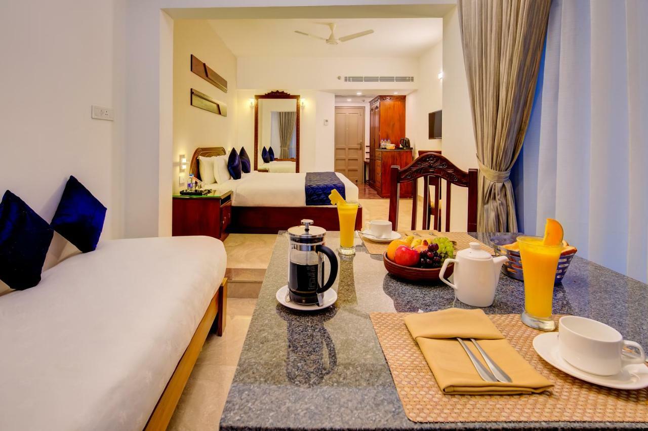 Hotel Sterling Guruvāyūr Exterior foto